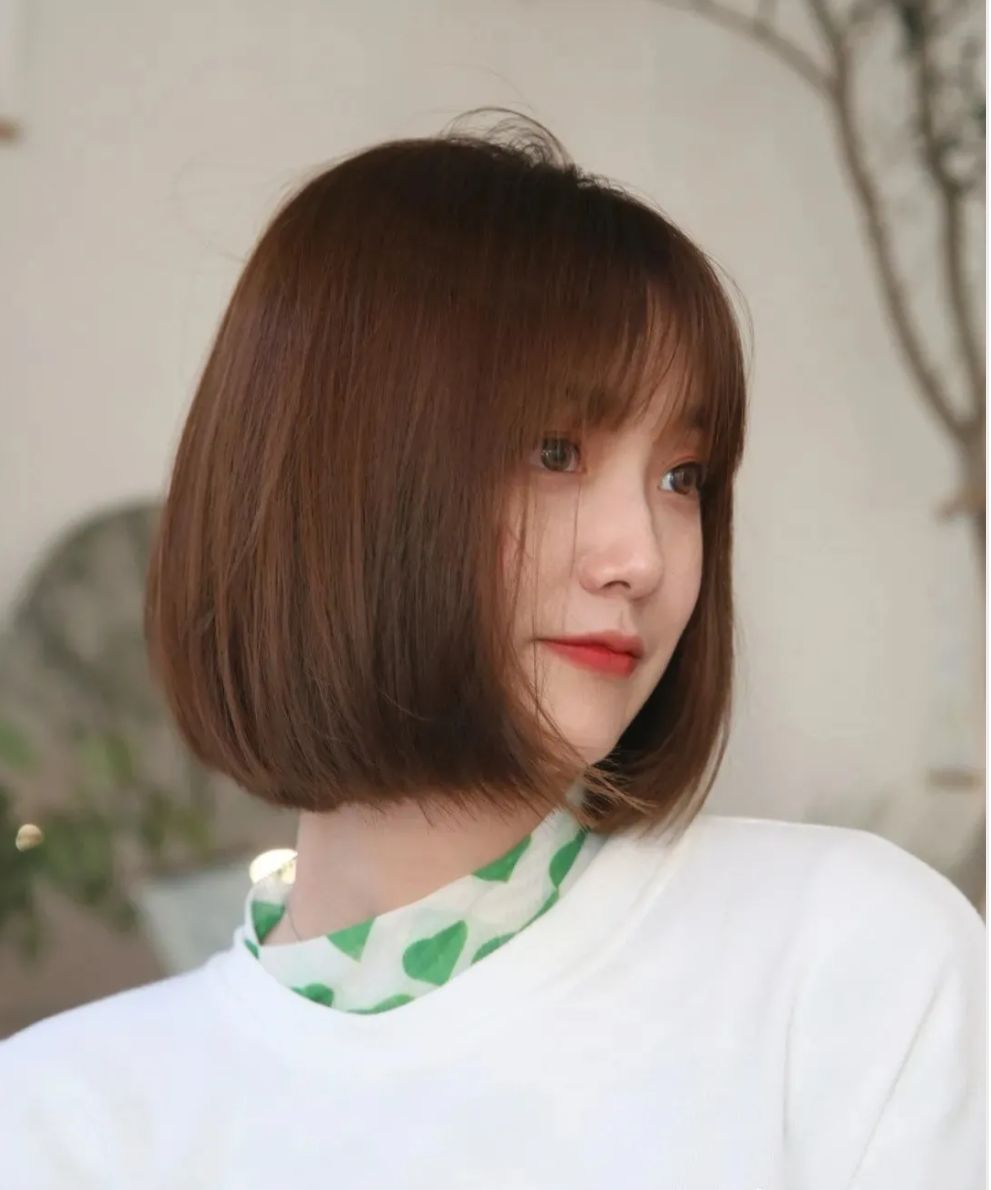 短发 12月发型怎么选？洋气小卷锁骨发超短发16款，美出高颜值