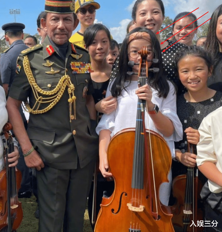 吴尊|吴尊分享NeNei日常:十岁在国王面前演出,但看清身材我酸了