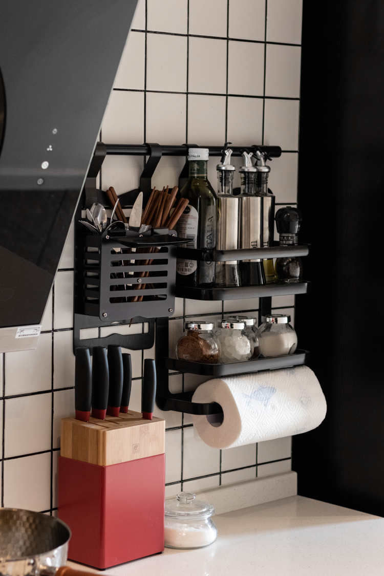 |24万装出70㎡复古风两居,低调奢华有气质,二人世界太美好了