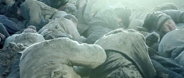 轻语妈妈|古代皇帝下葬后，地宫大门会反锁，那最后一个工匠如何逃出来？