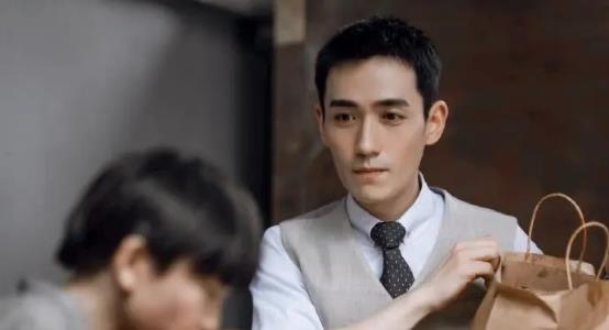 刘浩存|10年功底的爆发，顶流也挡不住朱一龙的清醒，让多少明星脸红羞愧