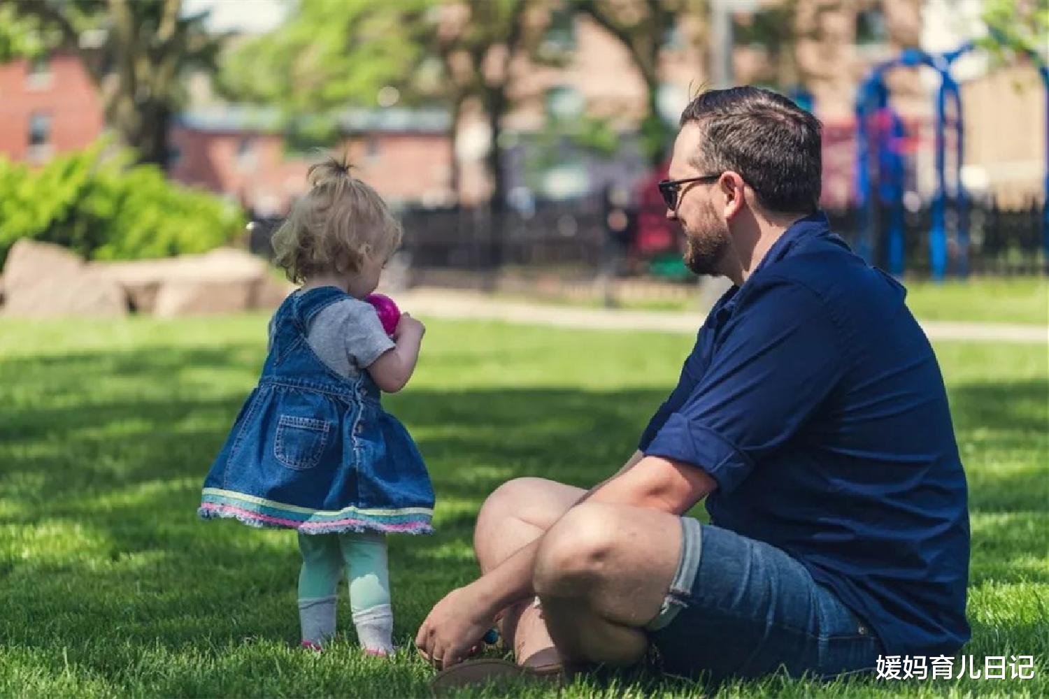 媛妈育儿日记|二胎宝妈离家一天,再回家宛若“垃圾堆”:想到打扫量欲哭无泪