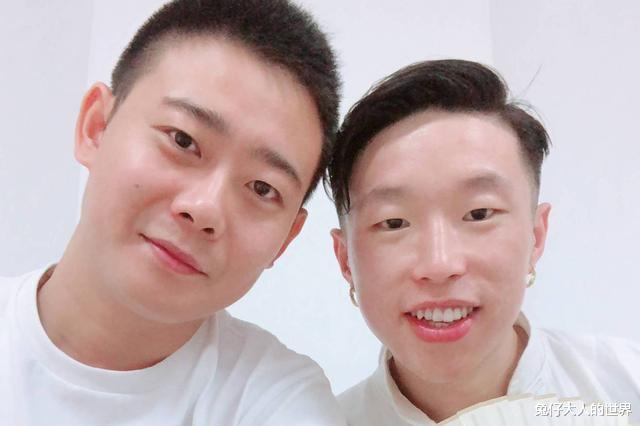 栾云平|德云社烧饼晒礼物，却被栾云平“怼”了一句，啥都不懂还瞎要东西