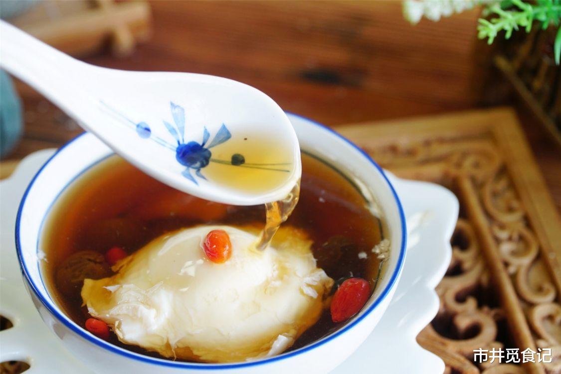 黄芪|深秋时节,有条件多喝“三宝汤”,提升元气,女人更适合多喝