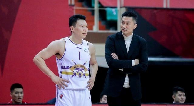 李根|CBA最后天价合同诞生!9分先生年薪2000万,郭少+周琦+阿联没他高