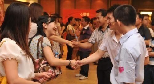 吴有情聊|高端相亲群有多厉害？女明星都进不了，揭开婚恋市场最真实一面