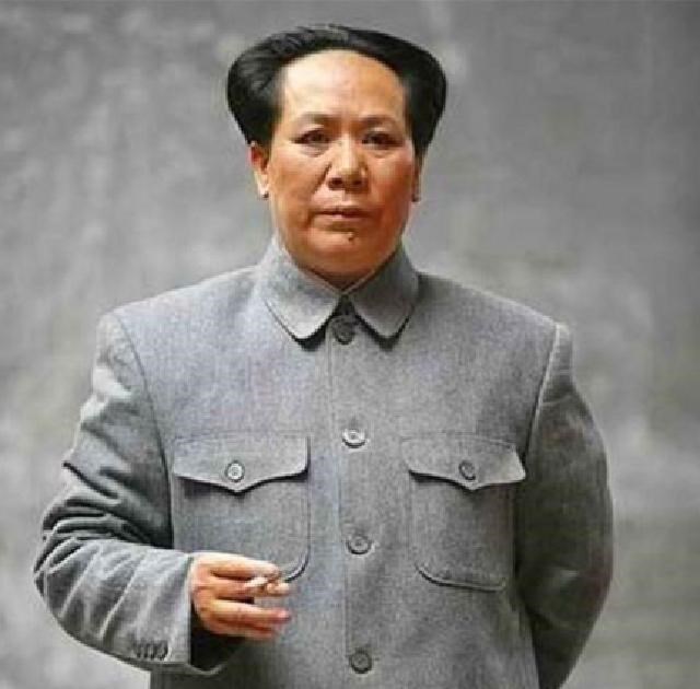 |和主席长相相似的陈燕，后来成为扮演主席的女演员，家人却很苦恼