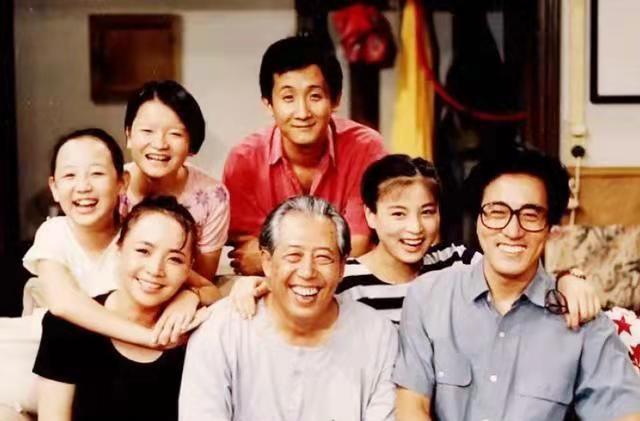 袁冰妍|杨立新：把初恋妻子当成宝，亲生儿子成他和妻子心病