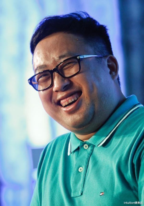 外套|于正靠“会吃”减掉50斤,“人间油物”去油成功,直言:运动没用