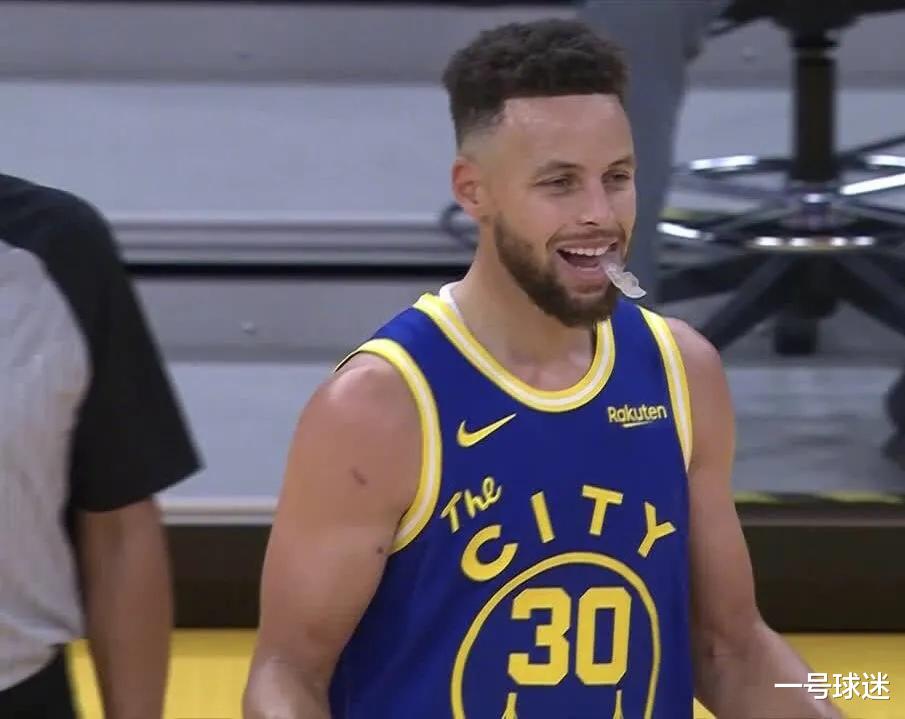 斯蒂芬·库里|50中20！勇士刷新纪录，2节轰30个三分，科尔：库里既正常又疯狂