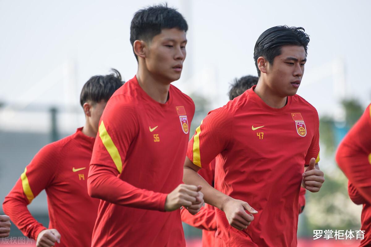 國(guó)足|國(guó)安球迷揚(yáng)眉吐氣了！國(guó)足熱身賽國(guó)安包辦兩球，成李鐵“御林軍”