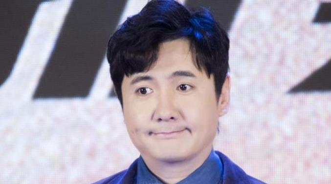 姐姐|她软硬兼施将弟弟弄进娱乐圈,谁知自己没有火,弟弟火的离谱