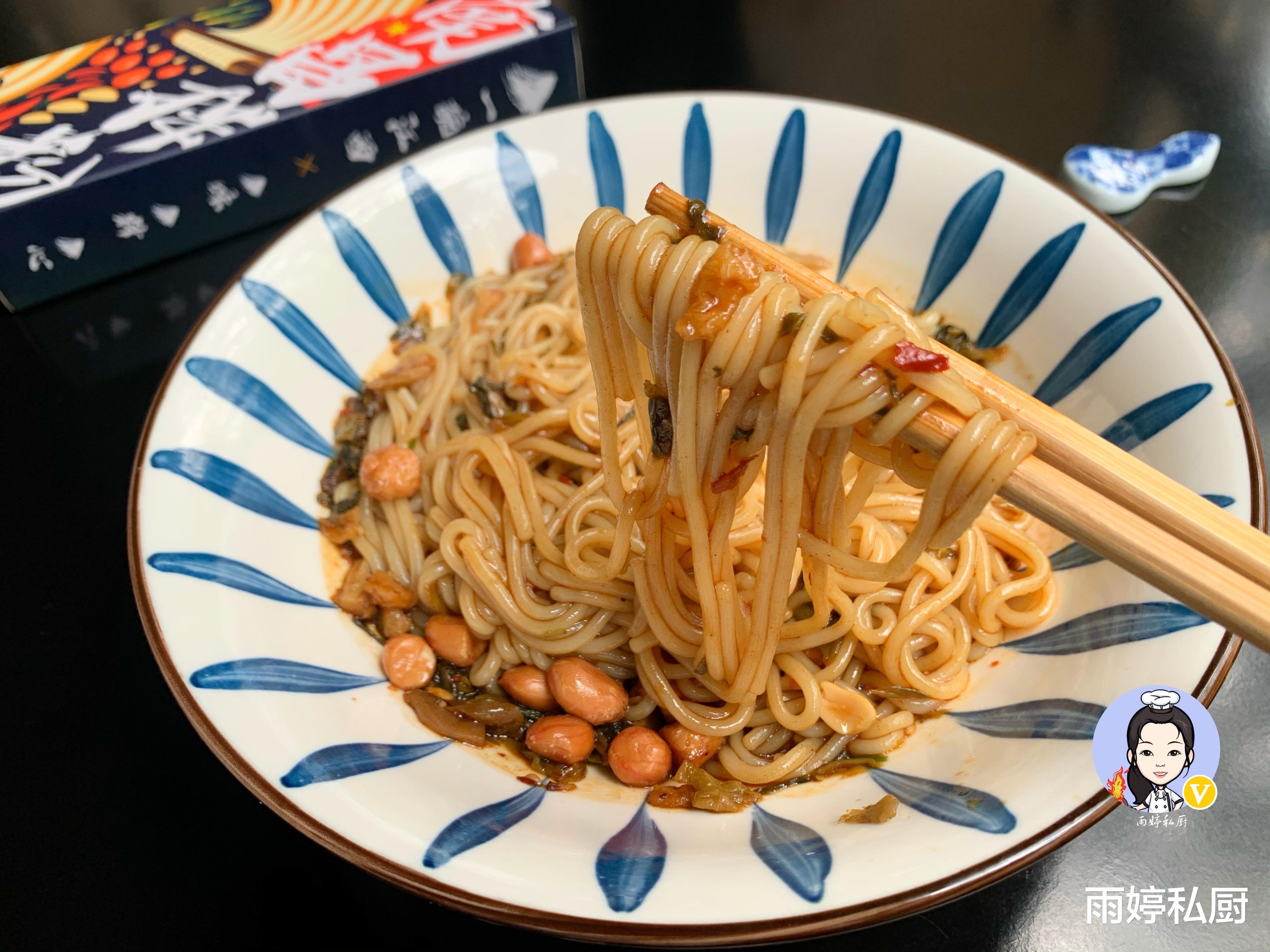 李佳琦|在李佳琦直播间入手5款零食，值得买吗？不吹不黑，说说真实感受