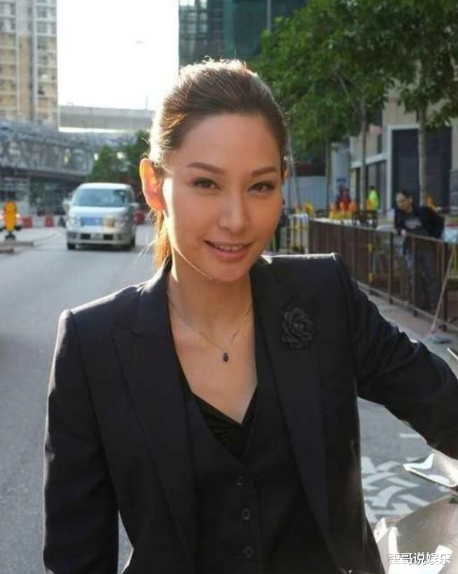 徐子珊|因吴卓羲转战内地，被王祖蓝耽误3年，为何卖房卖车逃离娱乐圈？