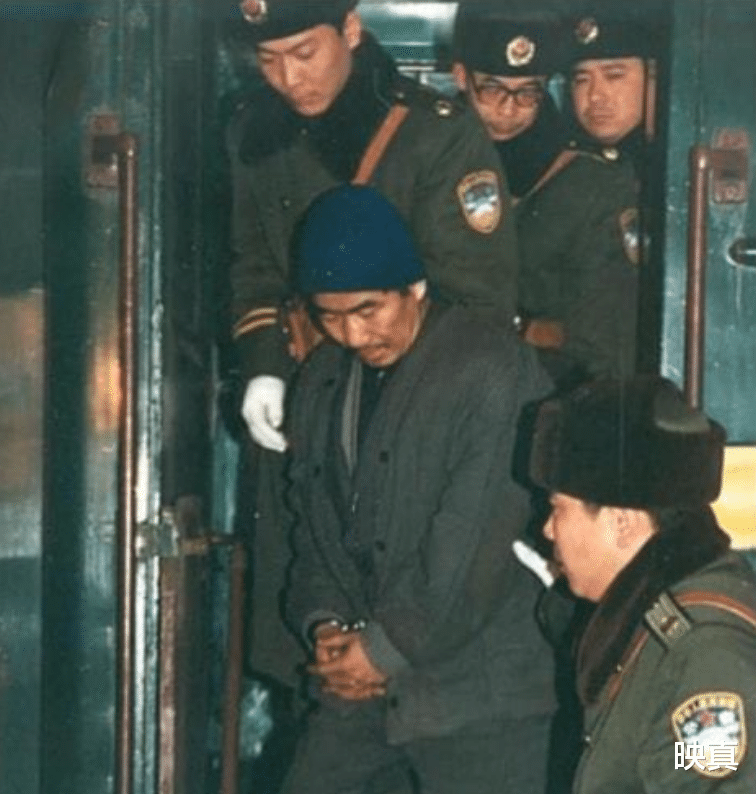 1993年，中俄列车抢劫主犯，逃亡19年变身慈善家，因孝心暴露身份