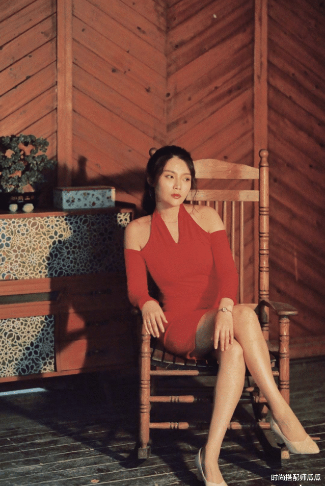 徐冬冬|?徐冬冬裙子也太“挤”了吧？撑成这样仍晒出来，身材好真任性