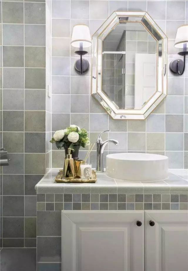 |126平美式风格，装修非常漂亮，时尚大气！