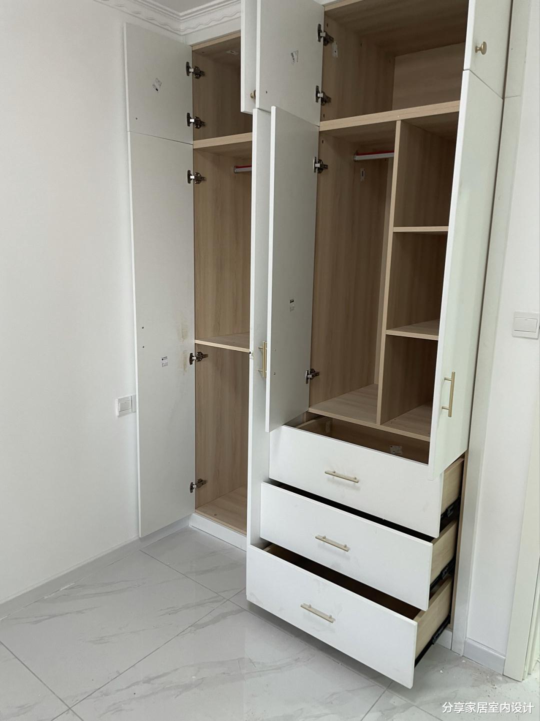 |硬装结束，自己设计非常简单，全屋定制的柜子效果还不错，很满意