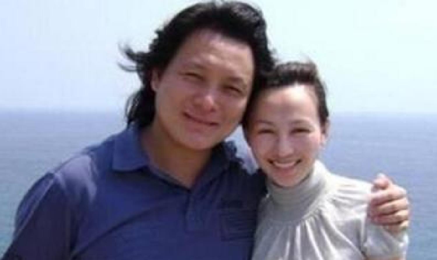 郭靖宇|19岁私奔，在6平米地下室为丈夫生下3个儿子，现成当红演员