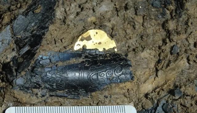 洋洋爱足球 三星堆打破传统！现场“沉浸式”观摩修文物，重塑博物馆新时代