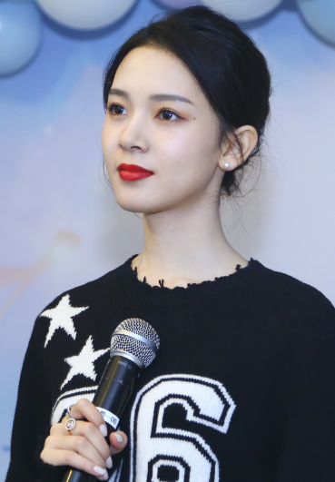 冯绍峰|脸显矮，但实际很高的6位明星，杨紫赵丽颖没啥，你能想到他185