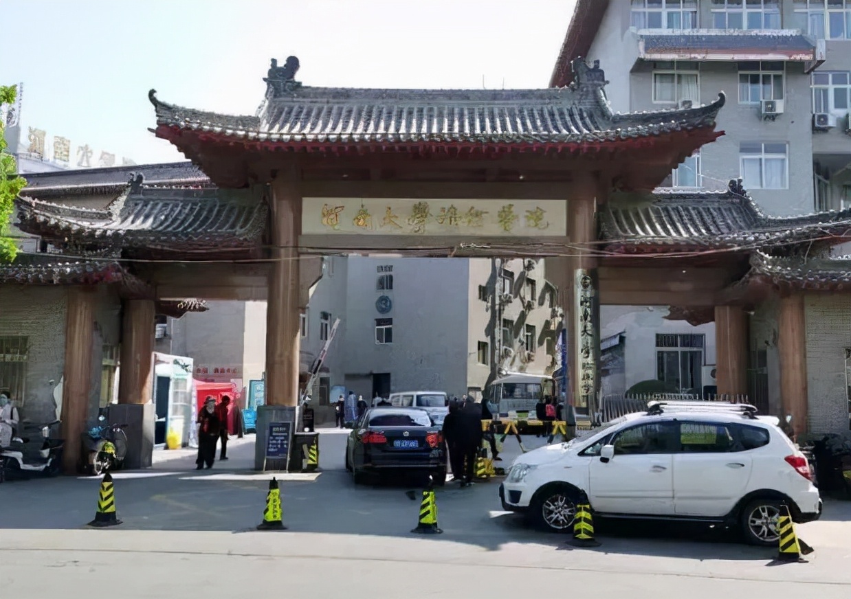 哲学筱筱|错换事件真相待定,而焦点位的河南大学淮河医院起到了什么作用?