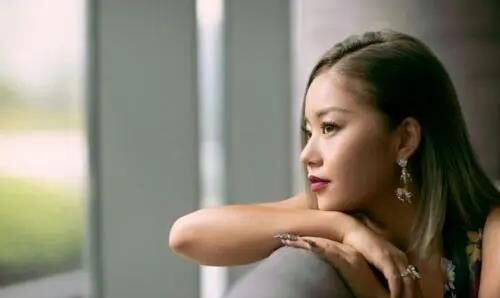 王菊|有实力不漂亮,曾和杨超越一起被骂,渴望机会的王菊,如今怎样了