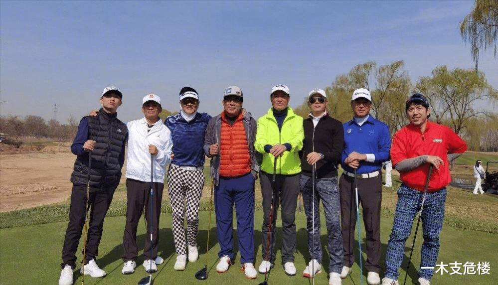 鞠婧祎|网红“女海后”事件里，谁的损失最大？半藏森林和马蓉笑而不语