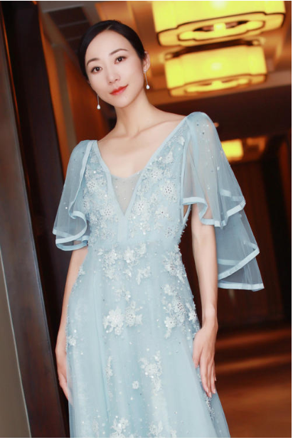 韩雪|她是圈中“不敢惹”的女星，出道21年从不接吻戏，坐拥3亿豪宅