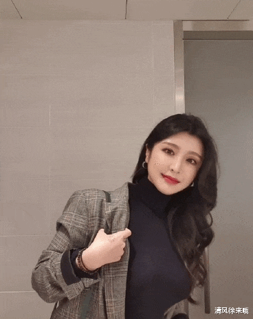 消防员|带女朋友出来钓鱼，但我根本不能集中精神，哈哈哈哈哈估计今天一无所获