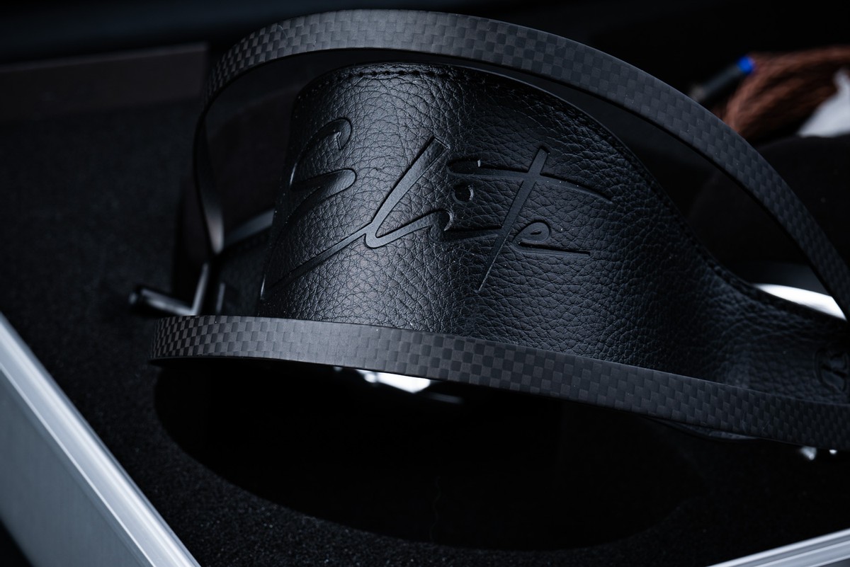 闻泰科技|浅谈Meze Audio 新旗舰Elite的几种面孔变换＆主观总结