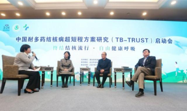 中華網(wǎng)河南 國(guó)內(nèi)到底什么時(shí)候能摘口罩？張文宏在武漢現(xiàn)場(chǎng)推算→