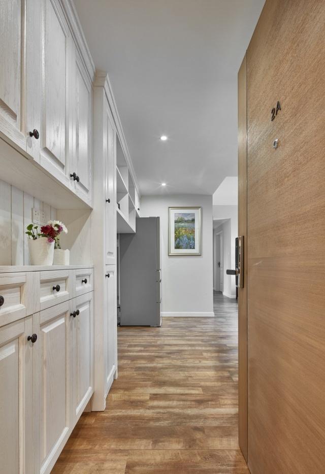 不顾我的反对，老公坚持客厅不吊顶，效果却超出预期，晒晒！