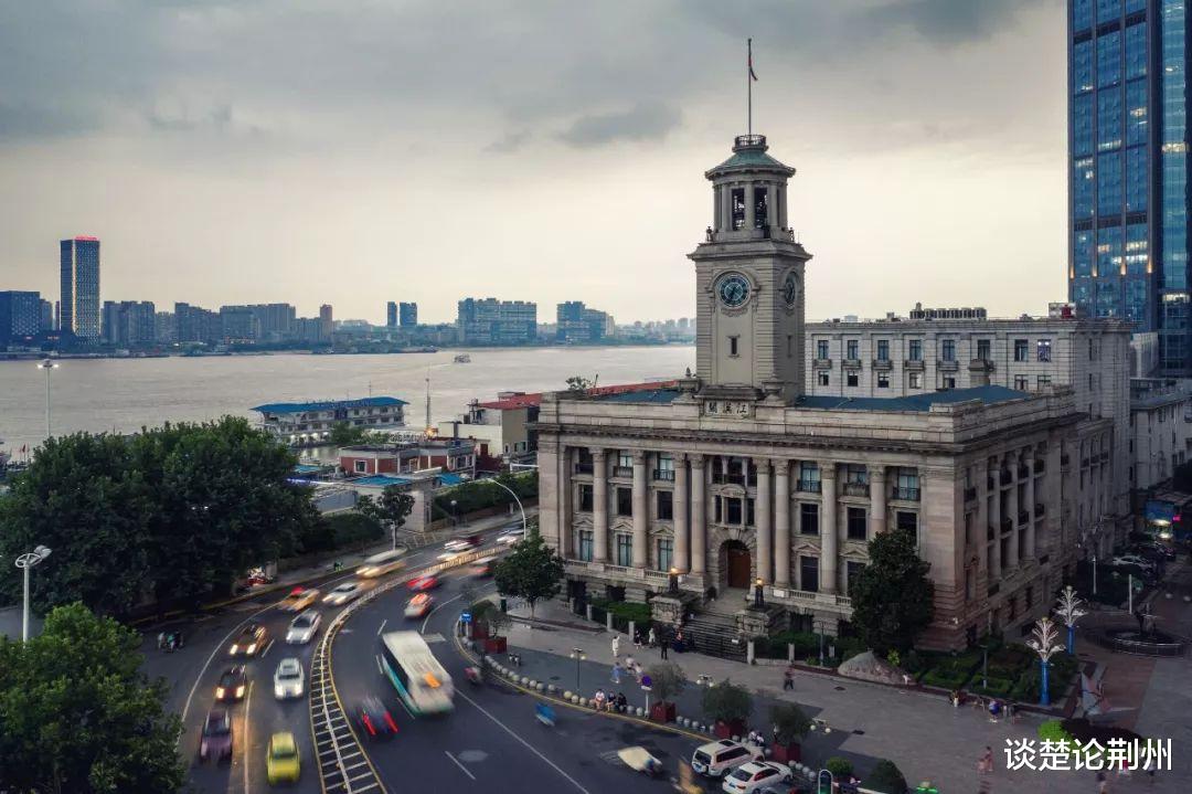 谈楚论荆州 武汉又将建一央企华中总部，投资额近10亿，是1栋超高层办公楼