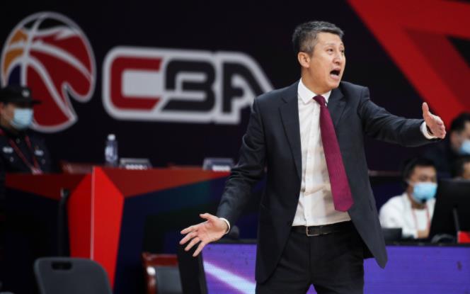 广州队|1回合得8分，3分钟轰19-0！广州队第四节惹不起，央视解说，这是辽宁队