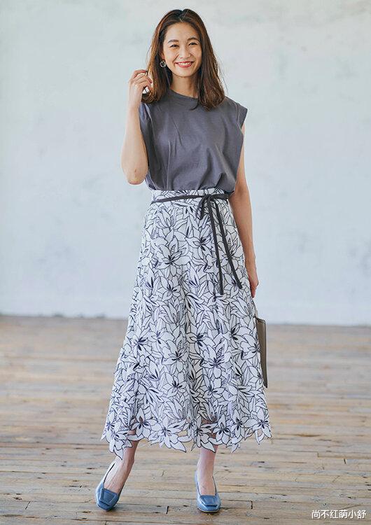 尚不红萌小舒|今年半身裙别瞎穿,认准这些“上短下高腰”技巧,巧妙显高又时髦