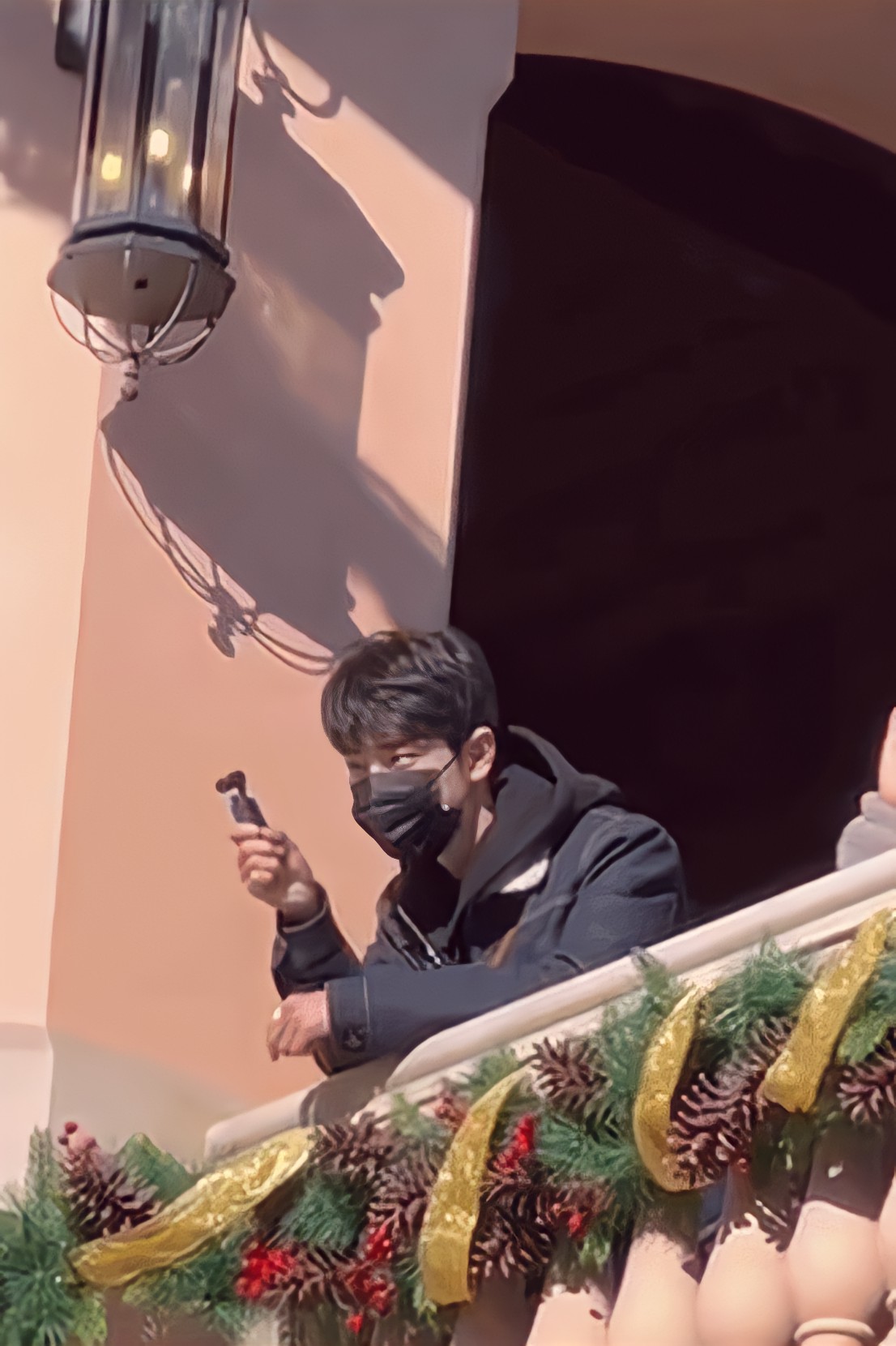 肖战|肖战保持“初心的快乐”，做一个有“烟火味”的偶像！