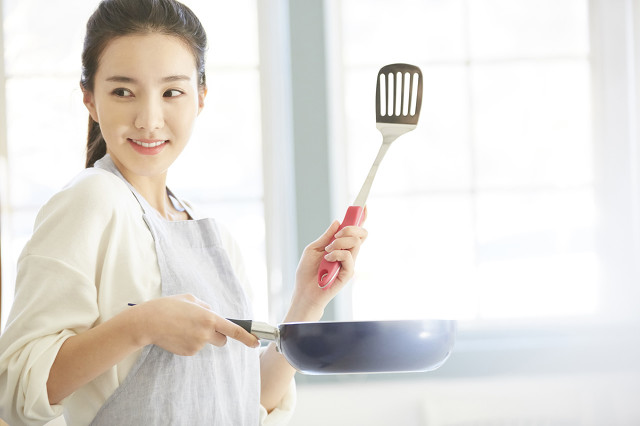 我喜欢你恩|46岁阿姨和32岁小伙再婚，阿姨：我乐在其中