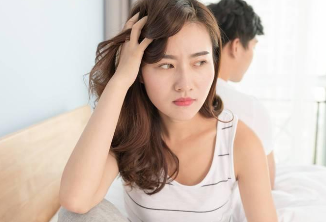 子宫肌瘤|女性晨起一个习惯，子宫或已“伤痕累累”，若你没有，炎症肌瘤不敢靠近！