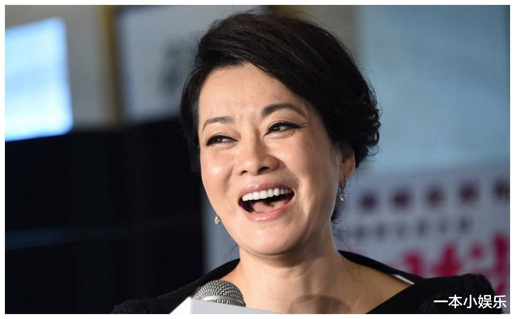 毛阿敏|打败韦唯毛阿敏，却被亲弟弟砸至脑震荡，一代歌后沦落到保姆谋生