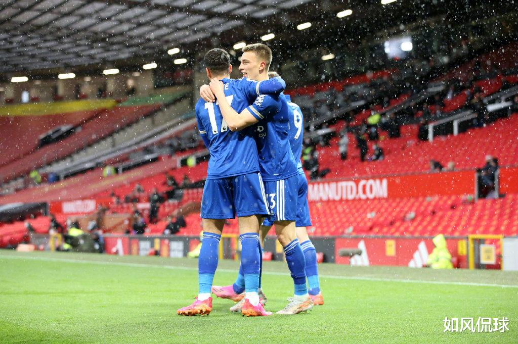 英超|2-1！英超4億勁旅客場爆發，一夜創下23年紀錄，利物浦隔空迎打擊