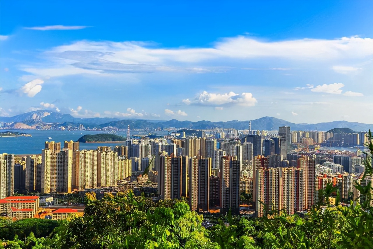 房价|楼市传来2大信号，房价真的要降了？这一次可能是真的