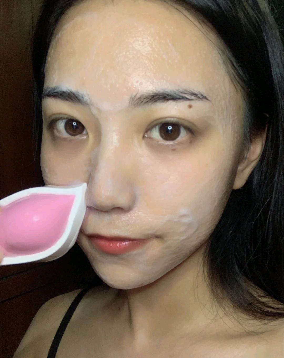 护肤品 护肤品的正确使用顺序是什么?很多人都搞错了,难怪皮肤越来越差