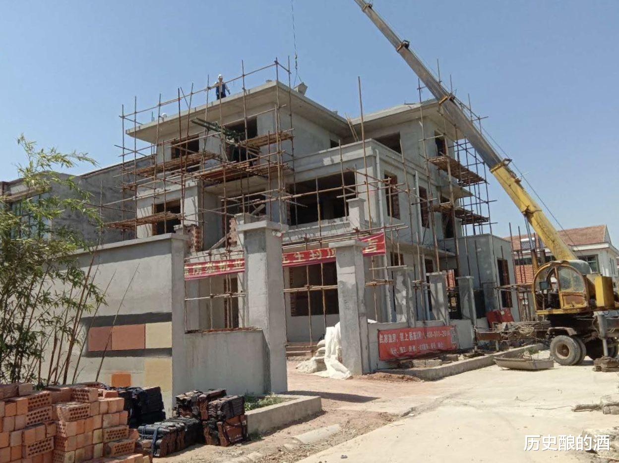 |俗话：“建房不建滴泪屋，住屋不住五谷虫”，何意？何为滴泪屋？