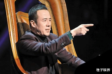 杨坤|“伪大师”杨坤的歌坛幻灭史，被追捧时有多风光，现在就有多落魄