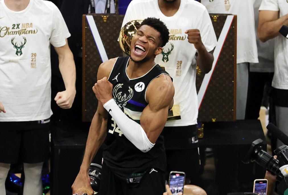 天话育儿|季后赛5大个人秀：杜兰特字母哥占据前二，特雷杨塔图姆布克上榜