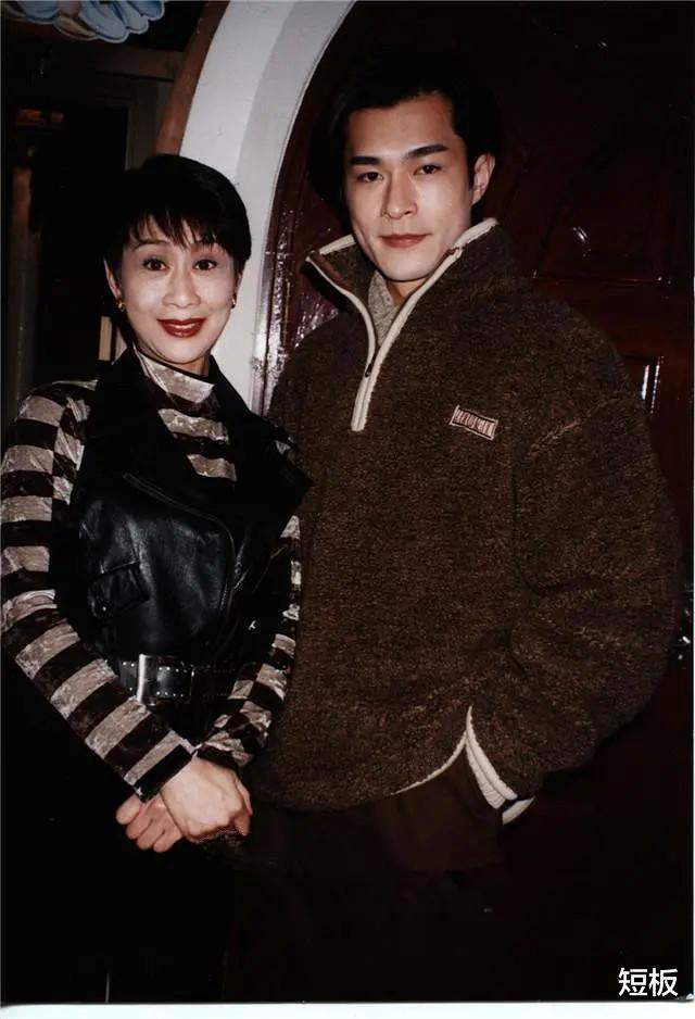 TVB|她是TVB最“尖酸”的女艺人，曾遭观众集体痛骂，年轻时候有多美