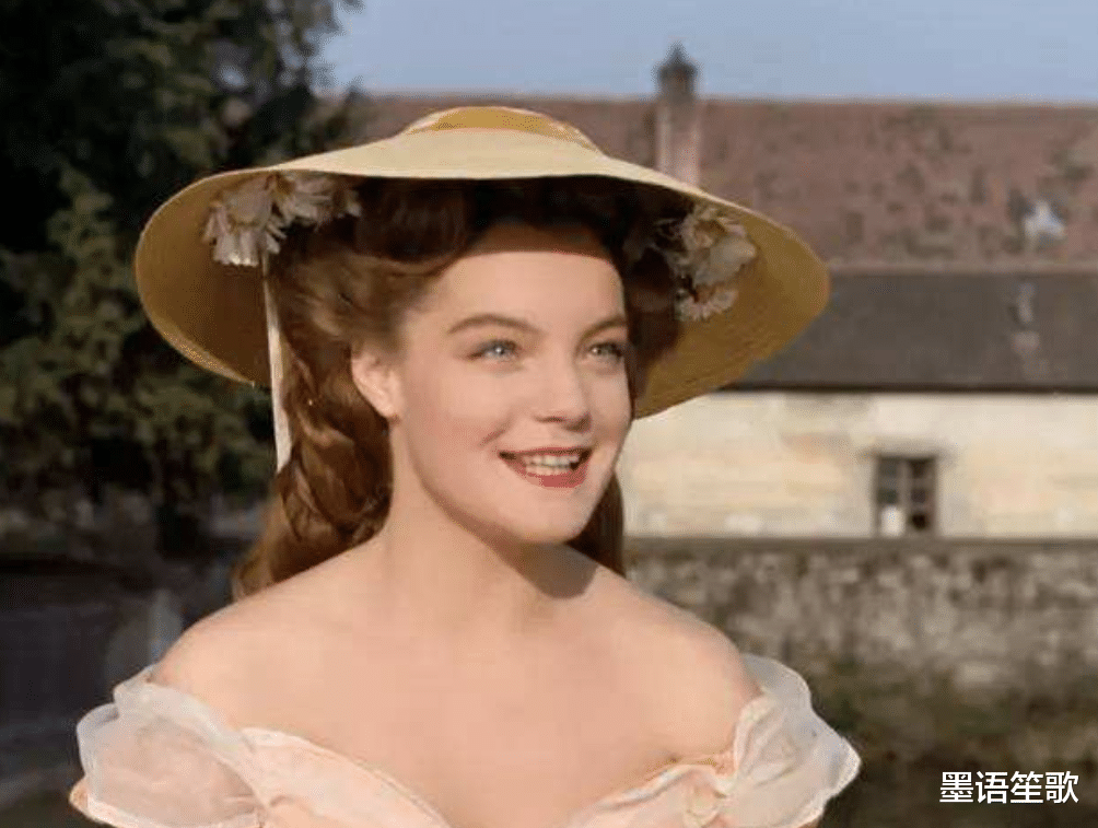 杨紫|茜茜公主腰围超50厘米便绝食，她的腰围是多少？照片看着很迷人