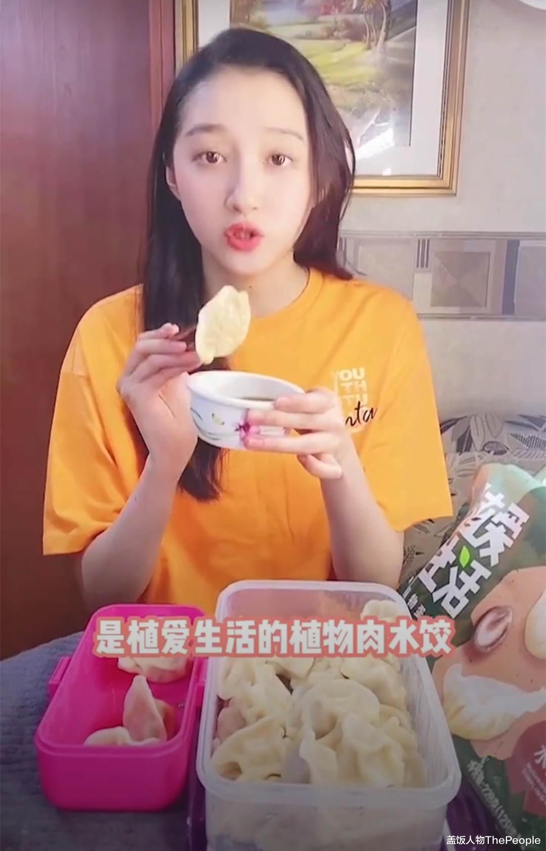 明星素颜|假吃假喝、假吻、假素颜，娱乐圈还有什么是真的？