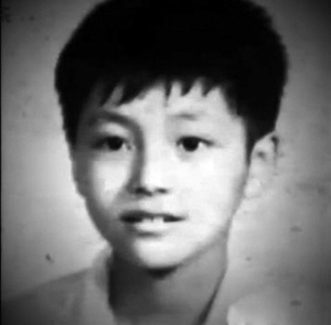 新晋宝妈育儿记|1986年春节，年仅十岁的陈坤没饭吃，继母：你这孩子太不懂事了